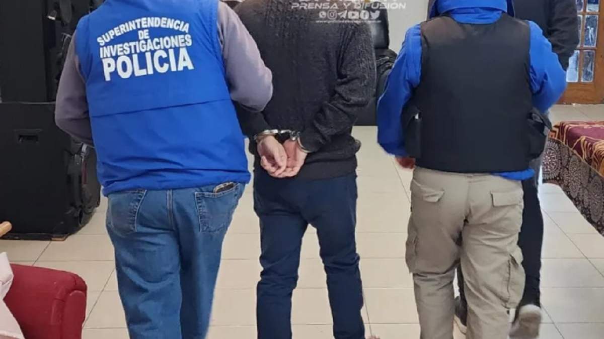 Dos hombres denunciados por una presunta estafa. Fuente: (Policía Neuquén)