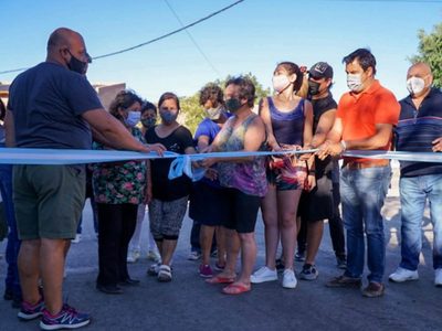 La pavimentación de una calle en Zapala se terminó en tiempo récord