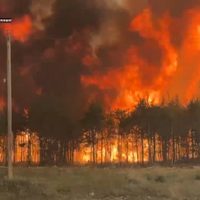 Incendios en Canadá: aumentan las evacuaciones y el humo ya llegó a Estados Unidos