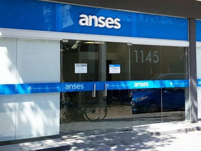 Atención jubilados: quiénes deben cobrar hoy