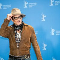 ¡A la velocidad de la luz! Johnny Depp rompió un record en pocas horas. ¿De qué se trata?