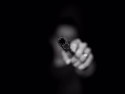 YouTube aplicará nuevas restricciones de edad al contenido que muestre armas de fuego a partir de esta fecha