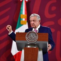 AMLO desconoce "cobro de piso" de la Familia Michoacana en Edomex pero promete investigar