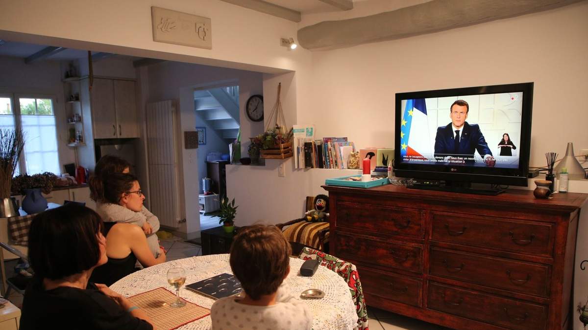 El presidente de Francia, Emmanuel Macron, en su mensaje a la nación