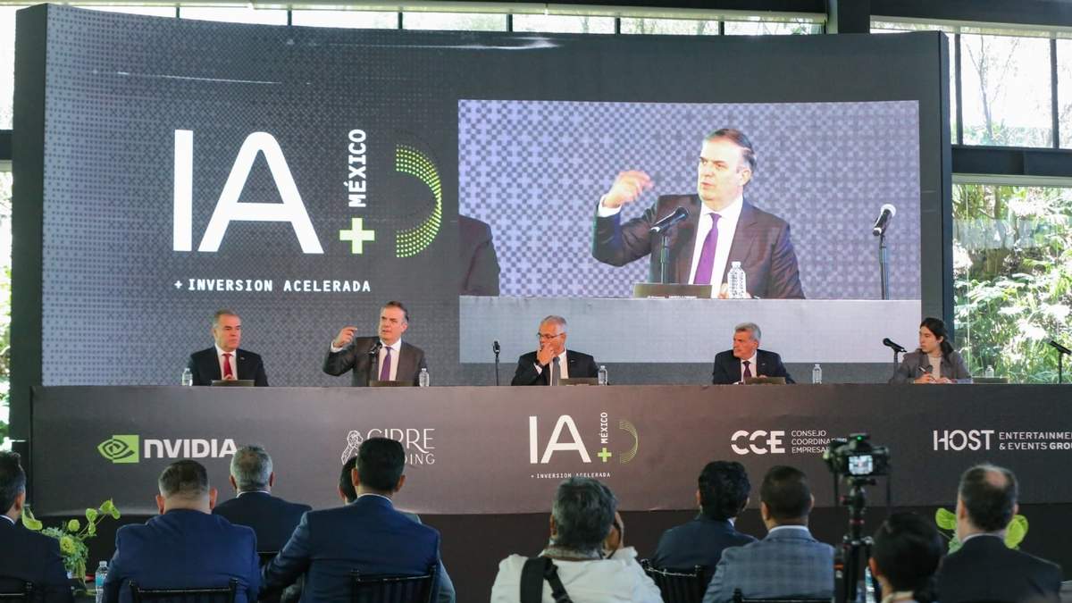 Ebrard en la presentación de “México IA + Inversión Acelerada”