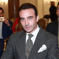 Se puso firme: la nueva novia de Enrique Ponce le pone los puntos