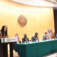 Diputada trans intenta reventar un congreso sobre trata de personas en San Lázaro (Video)