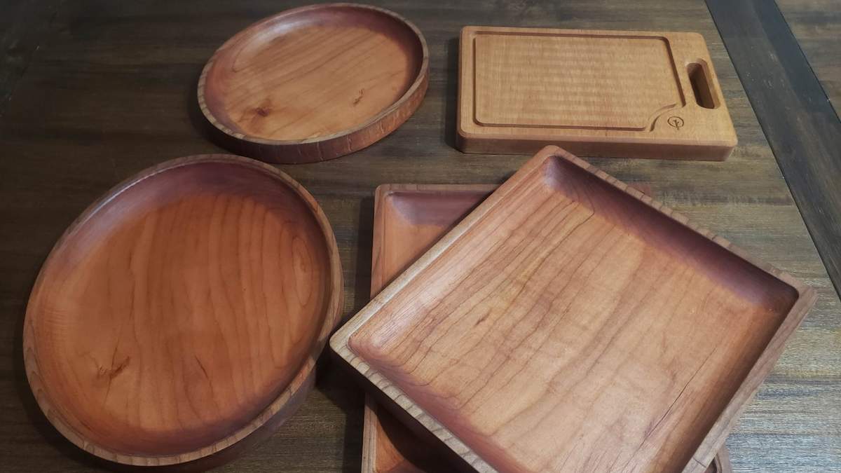 Plato de madera. Fuente: (Instagram)