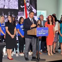 Florida prohíbe a mujeres transgénero participar en "deportes para niñas"