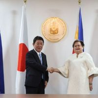Japón y Filipinas firman un acuerdo de cooperación militar para intercambiar provisiones