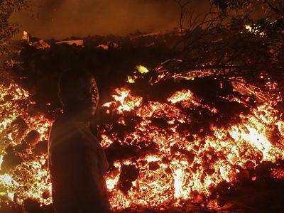Escalofriante: así fue la violenta explosión del volcán Nyiragongo del Congo