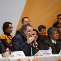 Anaya critica el 'pragmatismo a ultranza” de AMLO y "la robadera" del gobierno federal