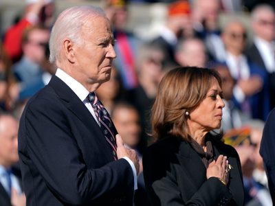 Biden y Harris agradecen a donantes demócratas y piden apoyo tras dura derrota ante Trump