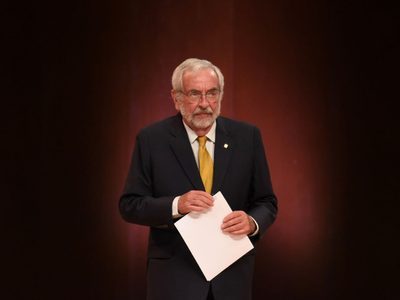 Comité de ética de la UNAM concluyó análisis en caso de plagio de Yasmín Esquivel: Graue