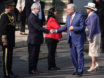 Fideicomisos del Poder Judicial vs. becas: este es el reto que lanzó AMLO a Creel