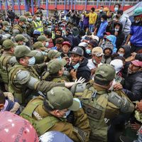 Violento desalojo en Chile: carabineros desmantelan un campamento de migrantes venezolanos