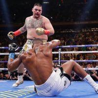 El nuevo campeón peso pesado, Andy Ruiz, acepta reunirse con AMLO