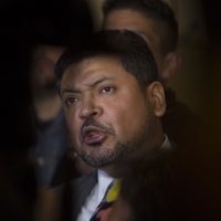 Renuncia el gobernador interino de NL; Congreso local acepta el regreso de Samuel García
