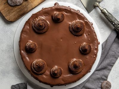 Torta 3 capas baja en calorías y con pocos ingredientes: la receta que necesitás para el antojo dulce