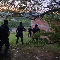 Alertan por desplazamiento forzado ante enfrentamientos armados en Michoacán