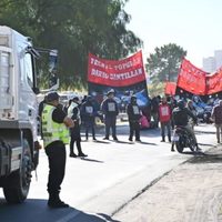 Levantaron el corte en el puente Cipolletti y Neuquén