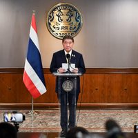 Tailandia declara la ley marcial en parte de la frontera por el conflicto con Camboya