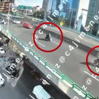 Persecución en sentido contrario en Periférico: muere presunto ladrón que huyó en moto (VIDEO)