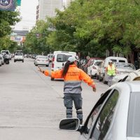 ¡Atención! Reclaman un bono para quienes trabajan durante la cuarentena