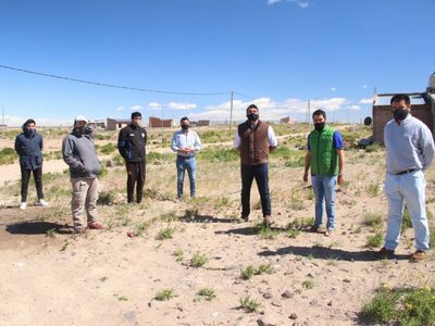 El intendente de Zapala visitó y recorrió los barrios Bella Vista y Unión