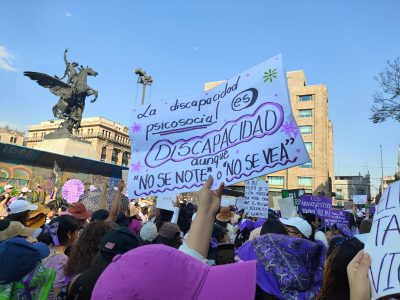 Locas, unidas y orgullosas: activismo por derechos de mujeres neurodivergentes (Video)