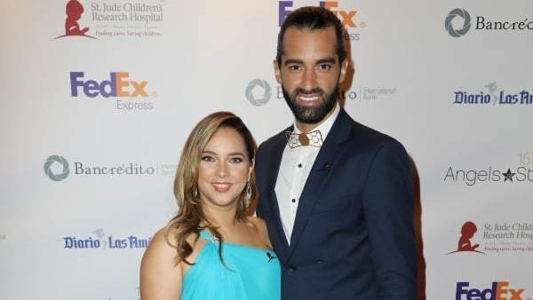 Adamari López y Toni Costa. Fuente: (Instagram).