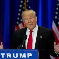 Trump llama a Hillary Clinton 'mentirosa de clase mundial”