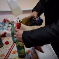 Nueve muertos y 16 hospitalizados en Venezuela tras ingerir un cóctel alcohólico llamado "muerte lenta"