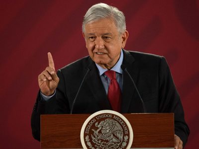 López Obrador anunció la entrega de un seguro de vida para el personal de la salud