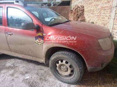 Un demorado en allanamiento policial en la Toma Casimiro Gómez
