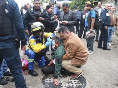 Trifulca en sindicato de Pemex: líder sindical queda ensangrentado y reportan al menos a 5 heridos