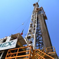 La producción petrolera va en aumento y llegará a 2 millones de barriles: AMLO