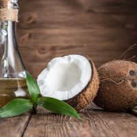 Si pensás que el aceite de coco es solo para la cocina, descubrí los beneficios que te estás perdiendo
