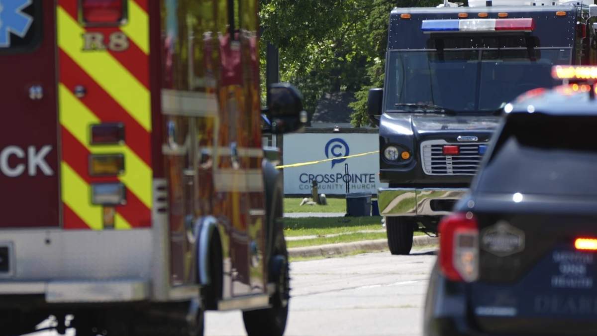 Sospechoso asesinado a tiros por un guardia de seguridad tras un tiroteo en una iglesia de Michigan