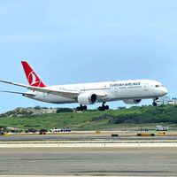 IATA pide a Maduro reconsiderar revocación de permisos de operación a aerolíneas internacionales