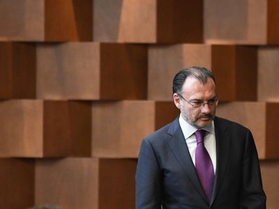 Por temor a revés judicial, FGR se desistió de solicitar la captura de Videgaray