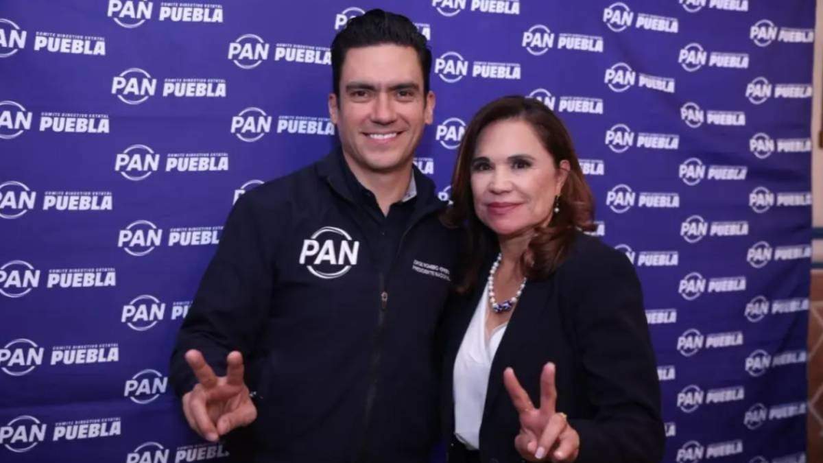 El dirigente nacional del PAN, Jorge Romero, y la expriista, Blanca Alcalá, tras su integración al partido blanquiazul