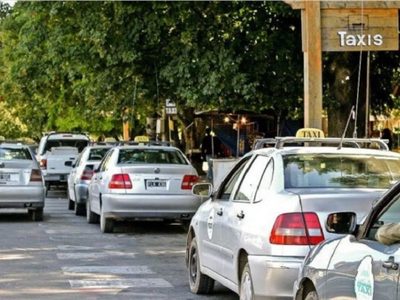 En San Martín de los Andes, exigen un cupo de licencias de taxis para jóvenes y por género