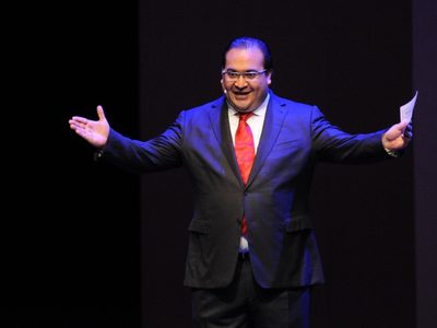 Javier Duarte se mofa del Ferrari como obsequio a Peña