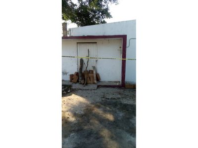 Colectivos 'clausuran” Semefo de Coatzacoalcos; incineraba huesos sin identificar, acusan