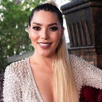 ¡Wow! Frida Sofía te dejará boquiabierto con su alucinante vestido de novia ¿Se casó en secreto?
