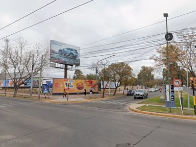 Tragedia en Godoy Cruz: murió un trabajador que descolgada cables del trole