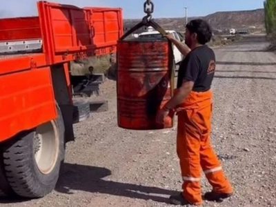 Indignación en Neuquén por el hallazgo de material contaminante en un arroyo