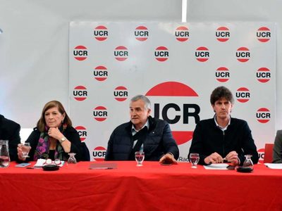 La Unión Cívica Radical criticó a Macri y Bullrich por unirse con Milei de cara al balotaje