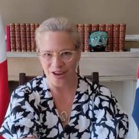 Se burlan en redes del "acento británico" de la embajadora de México en Reino Unido